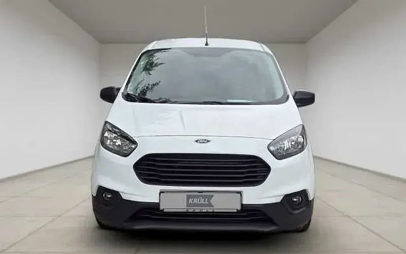 Gebraucht Ford Transit Courier Trend 100 PS (73 kW) 2023 Weiß Van