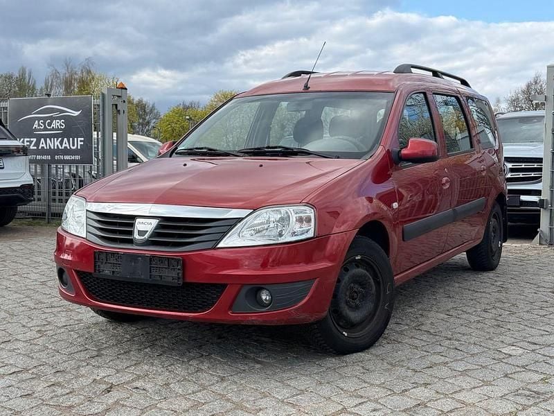 Gebraucht Dacia Logan Lauréate 86 PS (63 kW) 2009 Rot Kombi