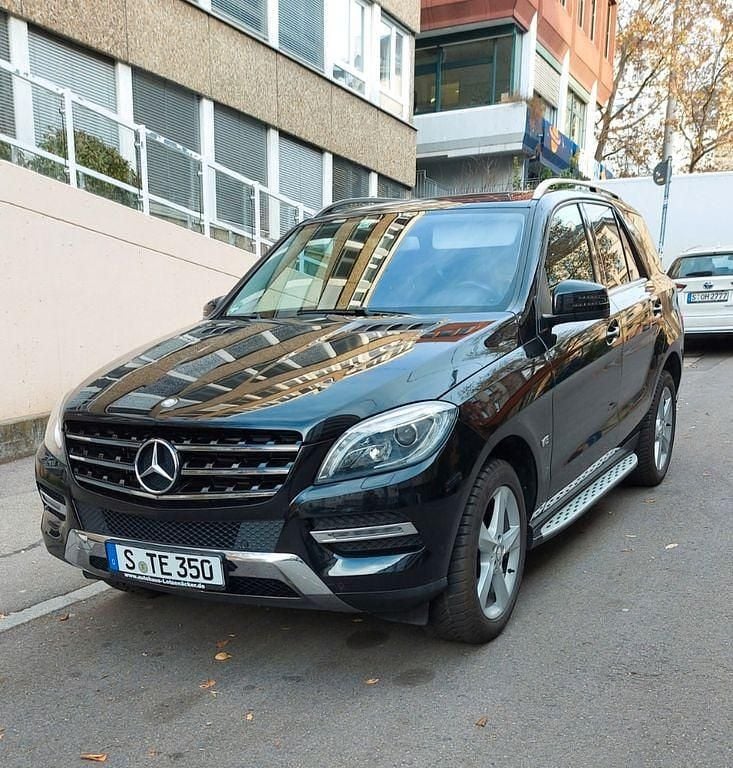 Gebraucht Mercedes ML350 258 PS (189 kW) 2012 Schwarz SUV