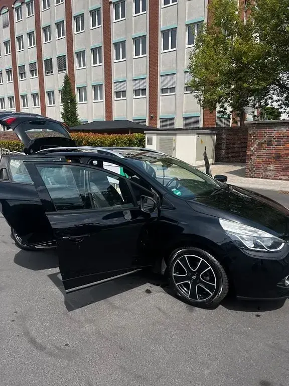 Gebraucht Renault Clio Luxe 90 PS (66 kW) 2013 Schwarz Limousine