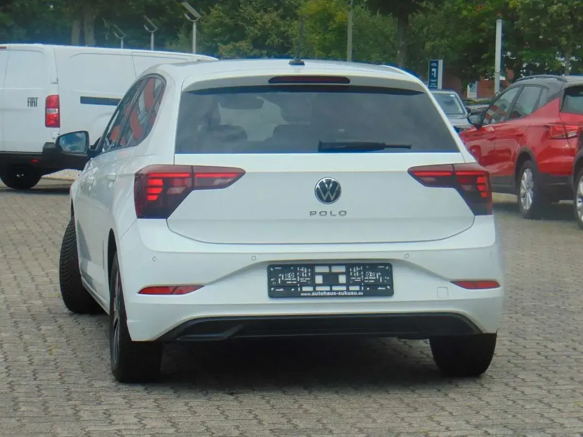 Gebraucht VW Polo Move 80 PS (58 kW) 2024 Weiß Kleinwagen