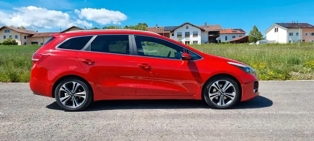 Gebraucht Kia Ceed GT GT-Line 120 PS (88 kW) 2016 Rot Kombi