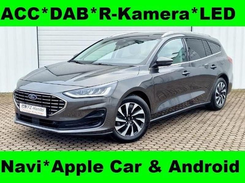 Grau Gebraucht 2025 Ford Focus Titanium Limousine | 22.769 € (Superpreis) - Bild 1/4