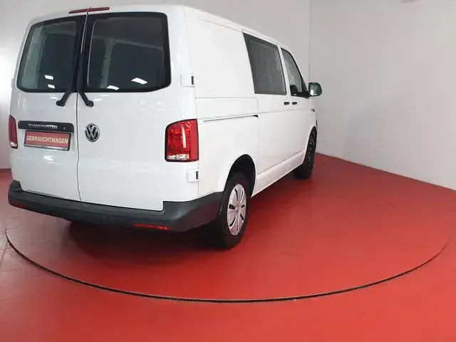 Gebraucht VW Transporter 110 PS (80 kW) 2023 Van