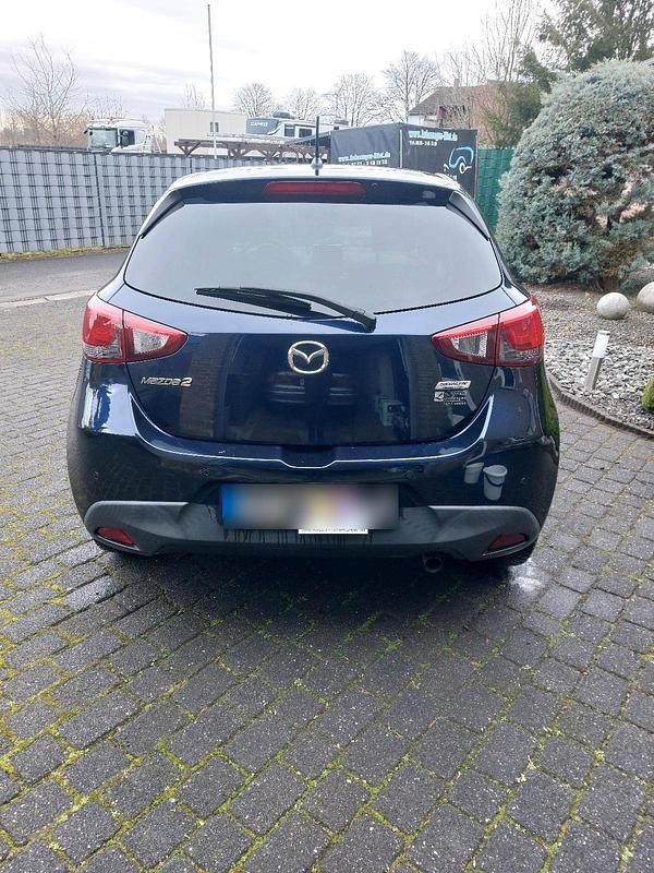 Gebraucht Mazda 2 105 PS (77 kW) 2015 Blau Kleinwagen