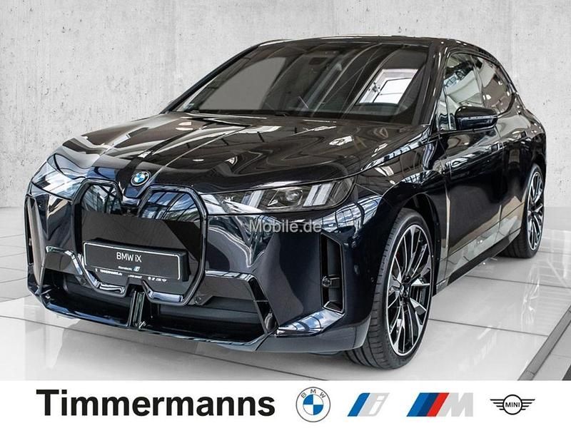 Schwarz Neu 2025 BMW iX Sport Line SUV | 103.270 € (Fairer Preis) - Bild 1/4