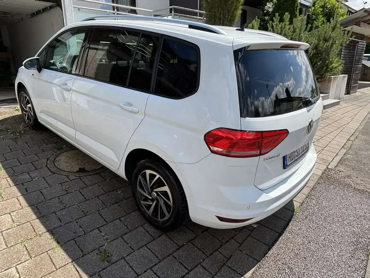 Gebraucht VW Touran Join 150 PS (110 kW) 2018 Weiß Van / Kleinbus