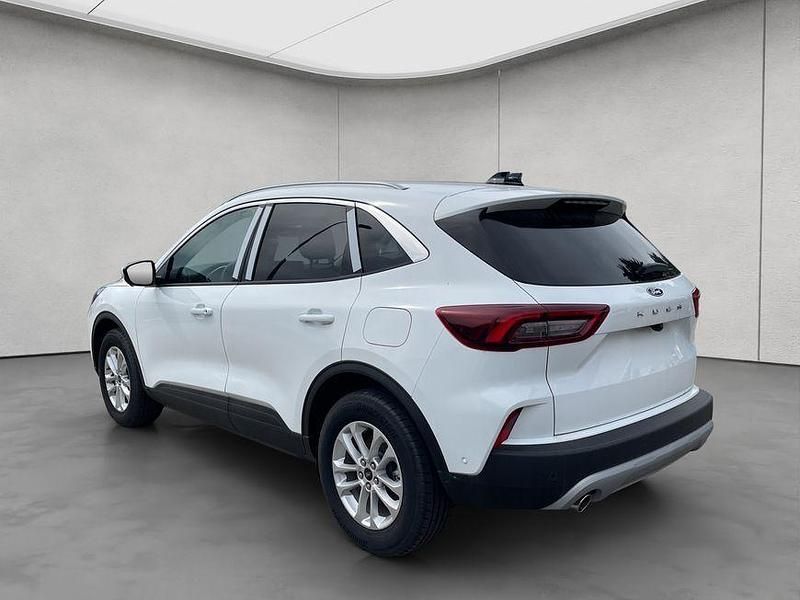 Neu Ford Kuga Titanium 150 PS (110 kW) 2026 Frozen white SUV