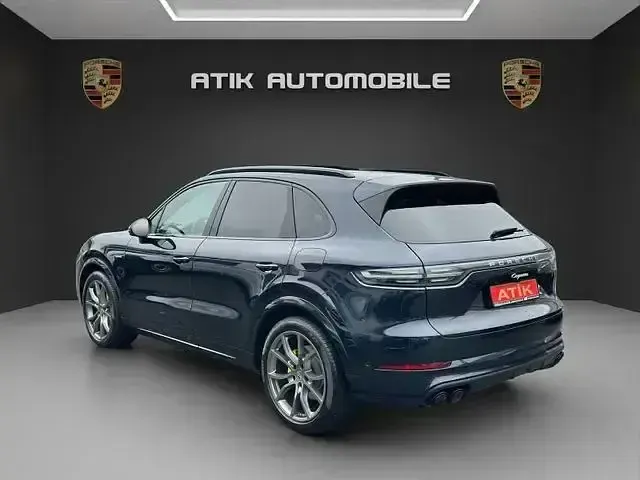 Gebraucht Porsche Cayenne 340 PS (250 kW) 2018 Moonlightblue metallic (metallic) SUV