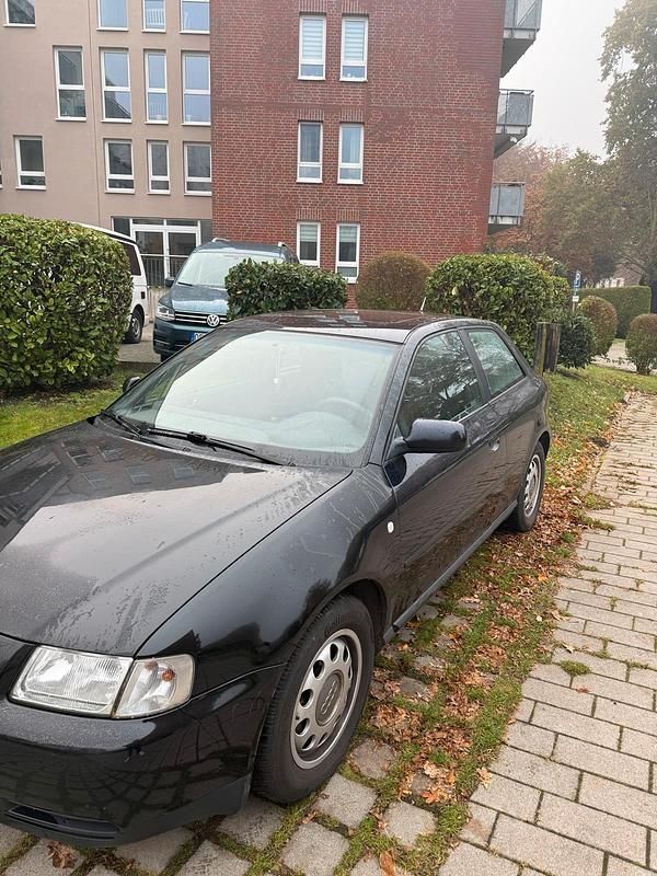 Gebraucht Audi A3 101 PS (74 kW) 1998 Schwarz Kleinwagen