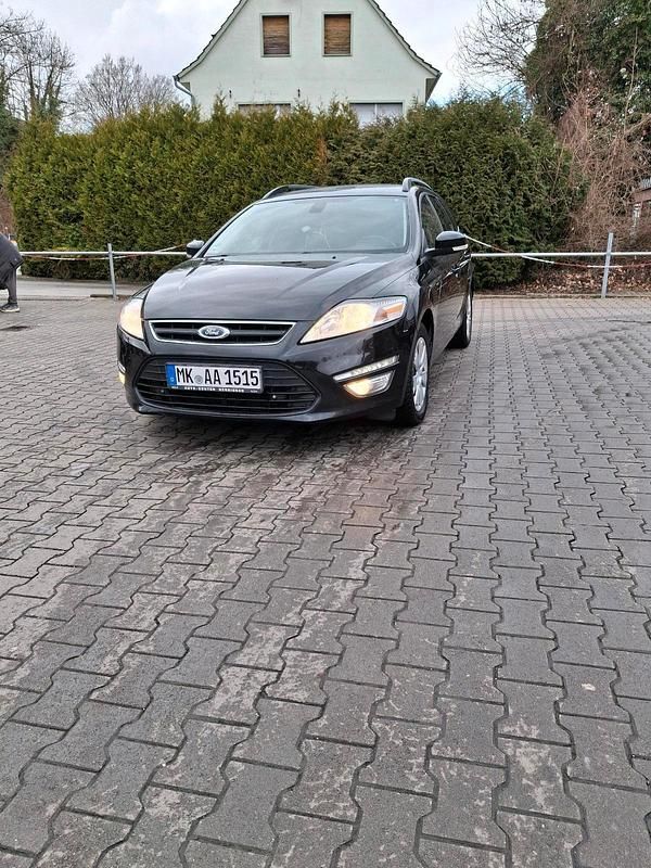 Schwarz Gebraucht 2011 Ford Mondeo Kombi | 2.650 € (Guter Preis) - Bild 1/4