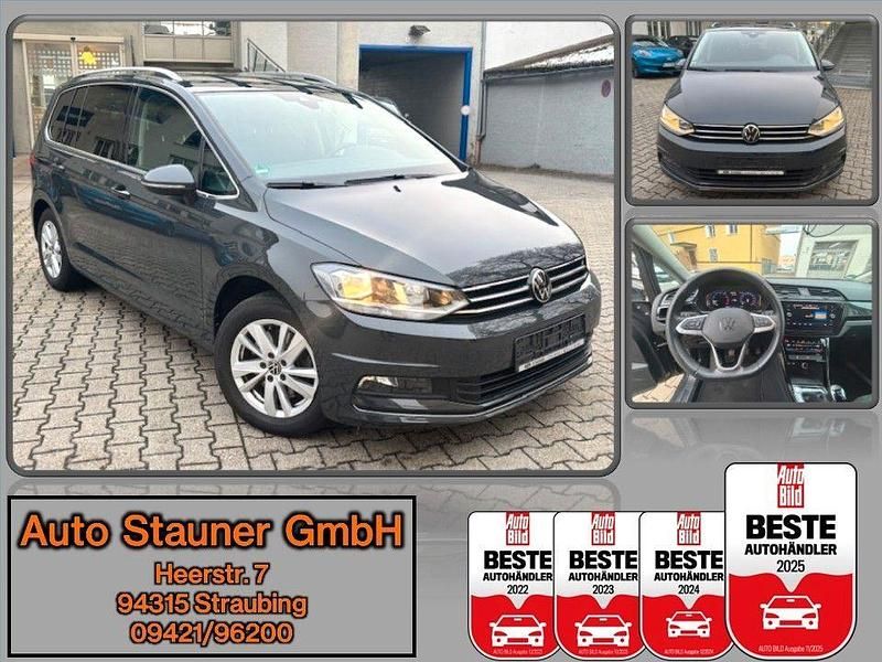 Grau Gebraucht 2023 VW Touran Highline Van / Kleinbus | 28.480 € (Fairer Preis) - Bild 1/4