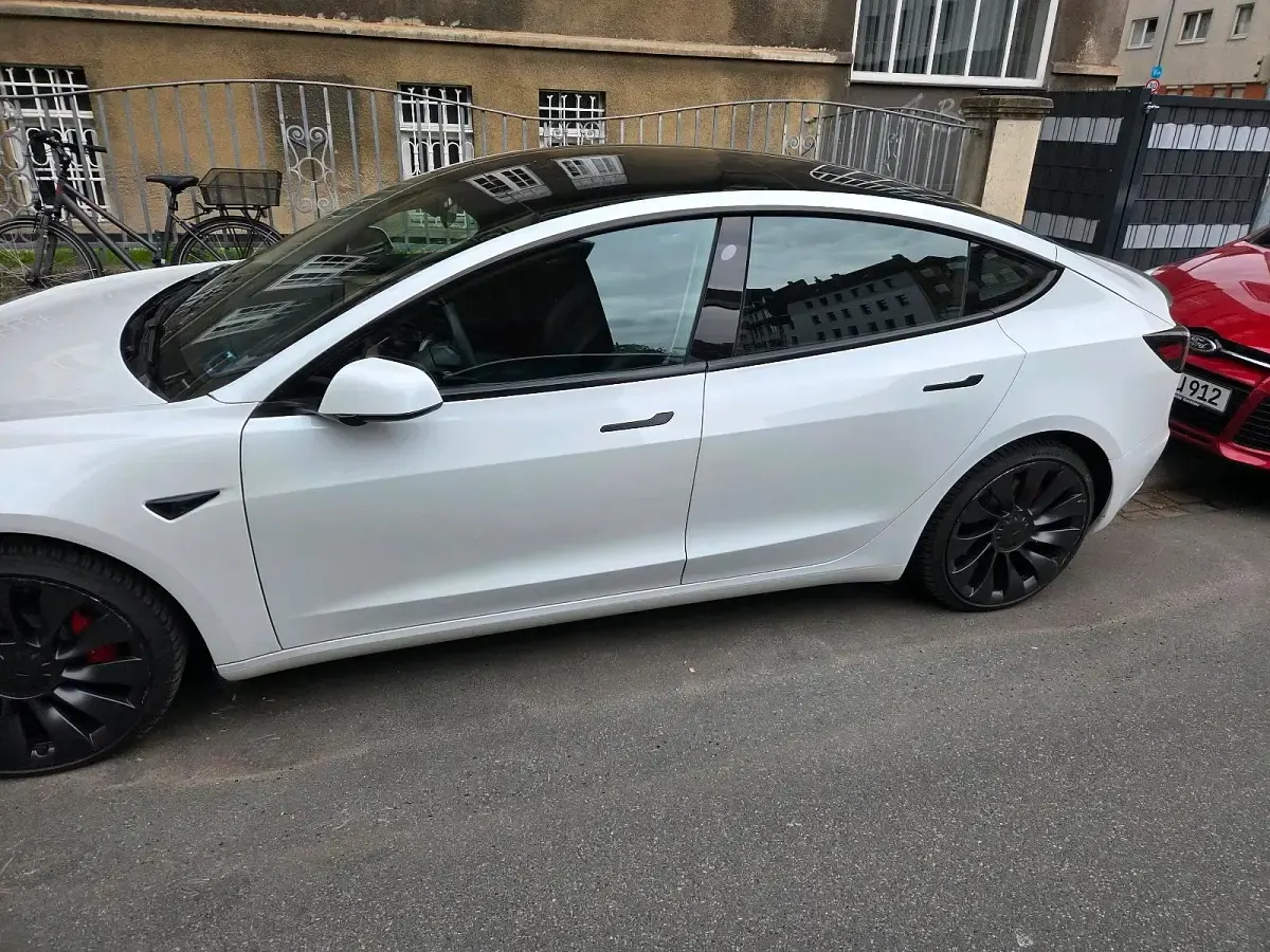 Gebraucht Tesla Model 3 Performance 377 kW (513 PS) 2023 Weiß Limousine