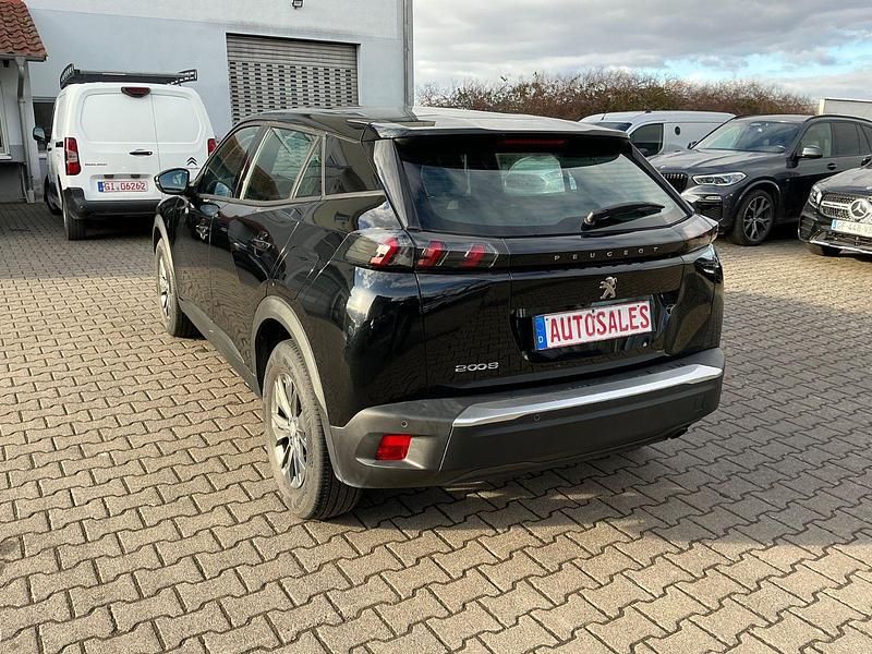Gebraucht Peugeot 2008 Active 101 PS (74 kW) 2022 Schwarz SUV