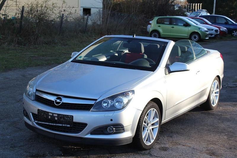 Silber Gebraucht 2006 Opel Astra Cabriolet Cabrio | 3.470 € (Etwas zu teuer) - Bild 1/4