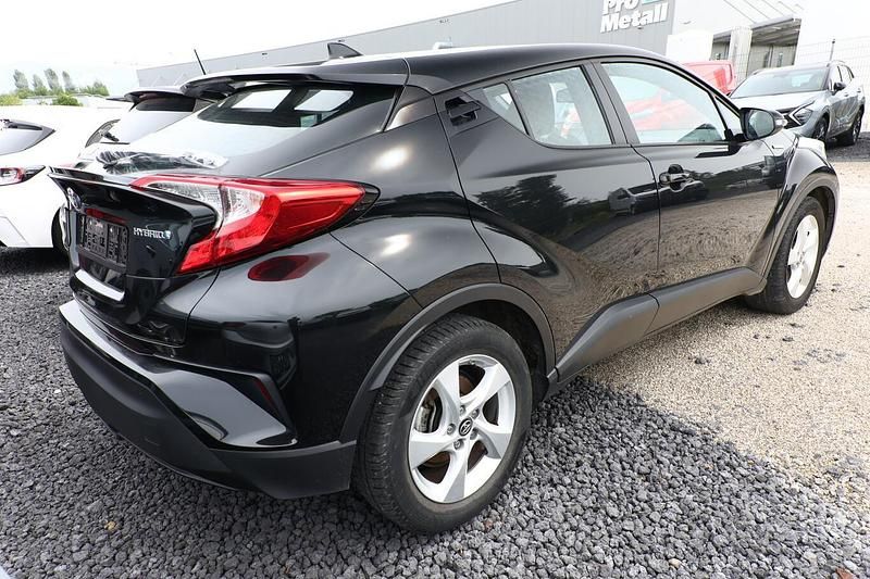Gebraucht Toyota C-HR 122 PS (89 kW) 2019 Schwarz metallic SUV