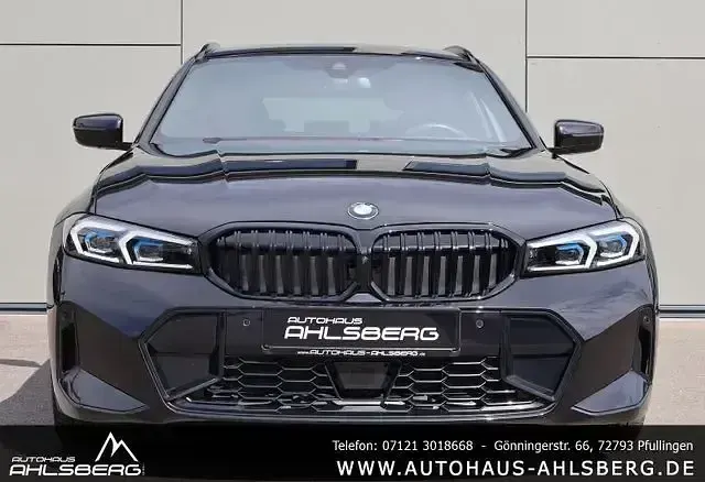 Gebraucht BMW 320 M Sport 184 PS (135 kW) 2025 Black sapphire Kombi