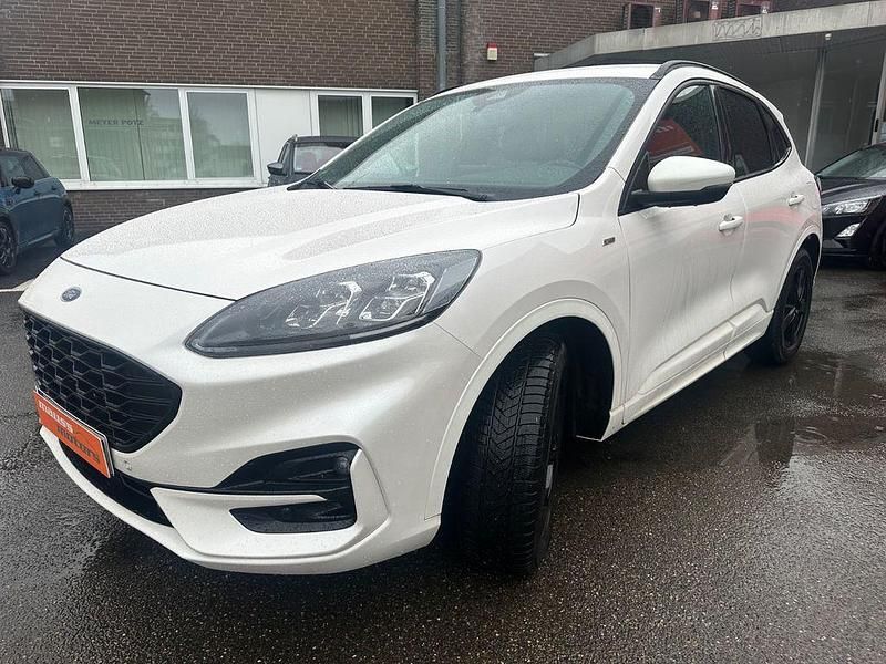 Gebraucht Ford Kuga ST-Line X 190 PS (139 kW) 2022 Weiß SUV