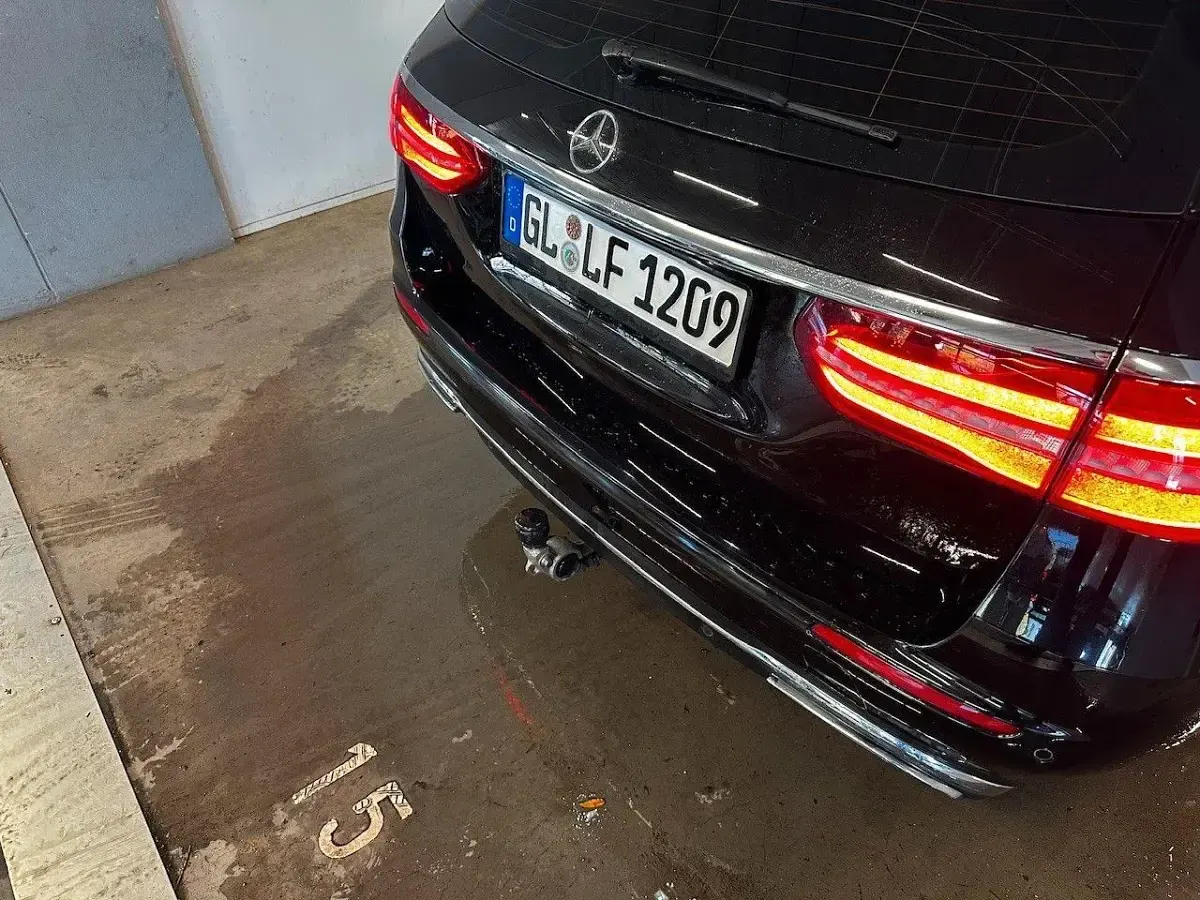 Gebraucht Mercedes E220 194 PS (142 kW) 2018 Schwarz Kombi