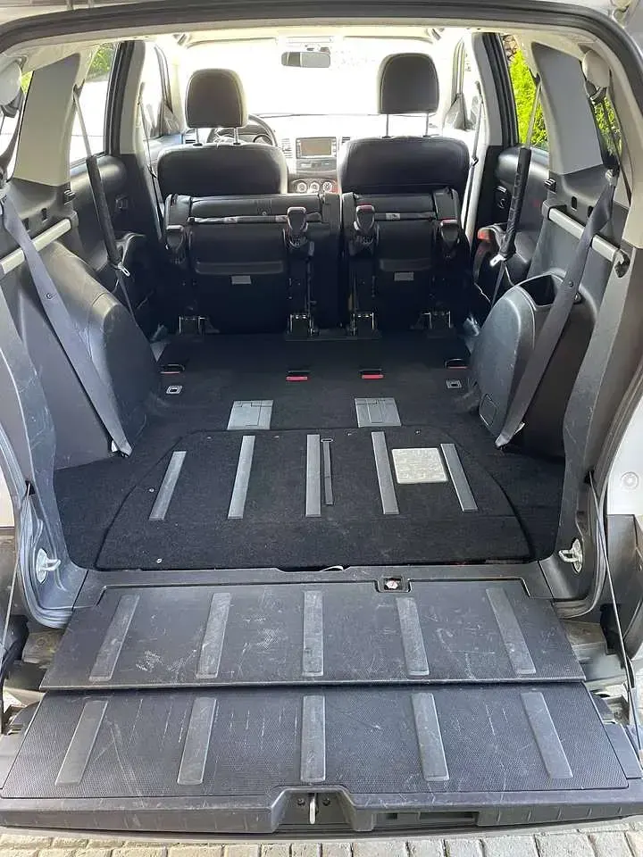 Gebraucht Peugeot 4007 Platinum 156 PS (114 kW) 2010 Silber SUV