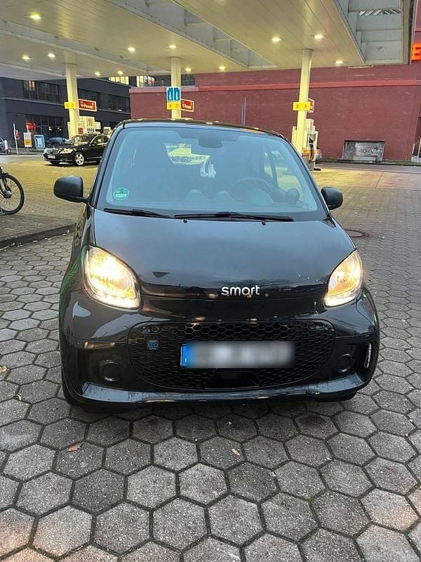 Schwarz Gebraucht 2021 Smart ForTwo Coupé Cabrio | 10.500 € (Guter Preis) - Bild 1/4