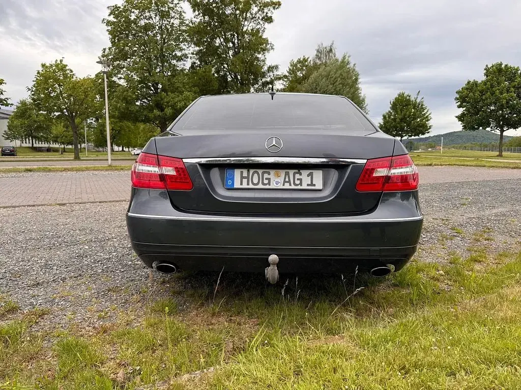 Gebraucht Mercedes E350 Avantgarde 292 PS (214 kW) 2009 Grau Limousine