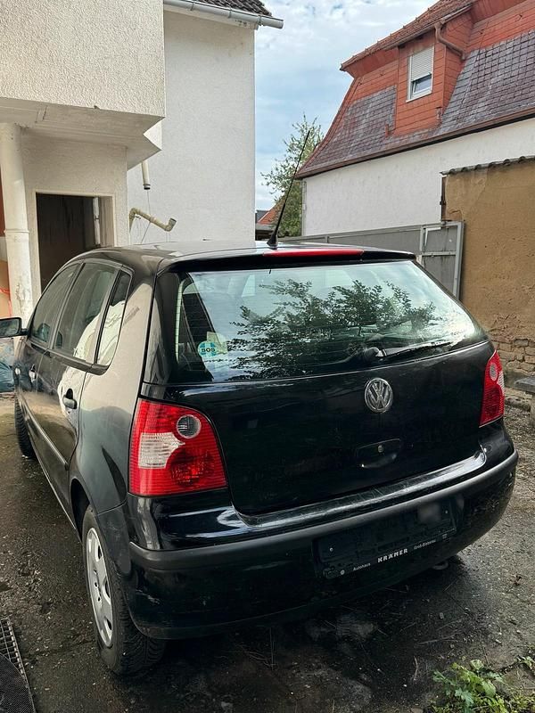 Second-hand VW Polo 64 CP (47 kW) 2003 Negru Hatchback