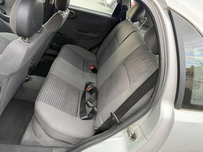 Gebraucht Opel Corsa 75 PS (55 kW) 2002 Silber Kleinwagen