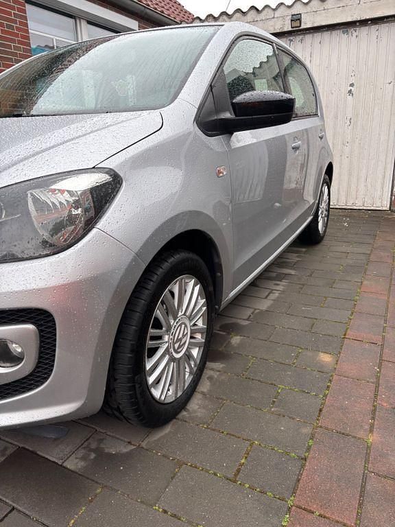 Gebraucht VW up! CLUB 60 PS (44 kW) 2014 Silber Kleinwagen