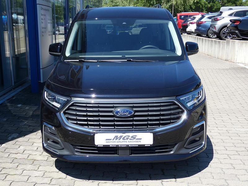 Neu Ford Tourneo Titanium 150 PS (110 kW) 2025 Dusky silver metallic Van / Kleinbus