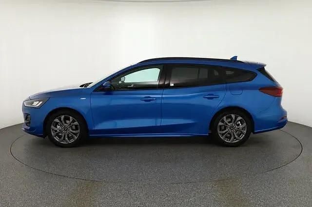 Neu Ford Focus ST-Line X 155 PS (114 kW) 2025 Blau Limousine