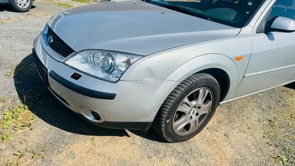 Gebraucht Ford Mondeo 145 PS (106 kW) 2003 Schwarz Limousine