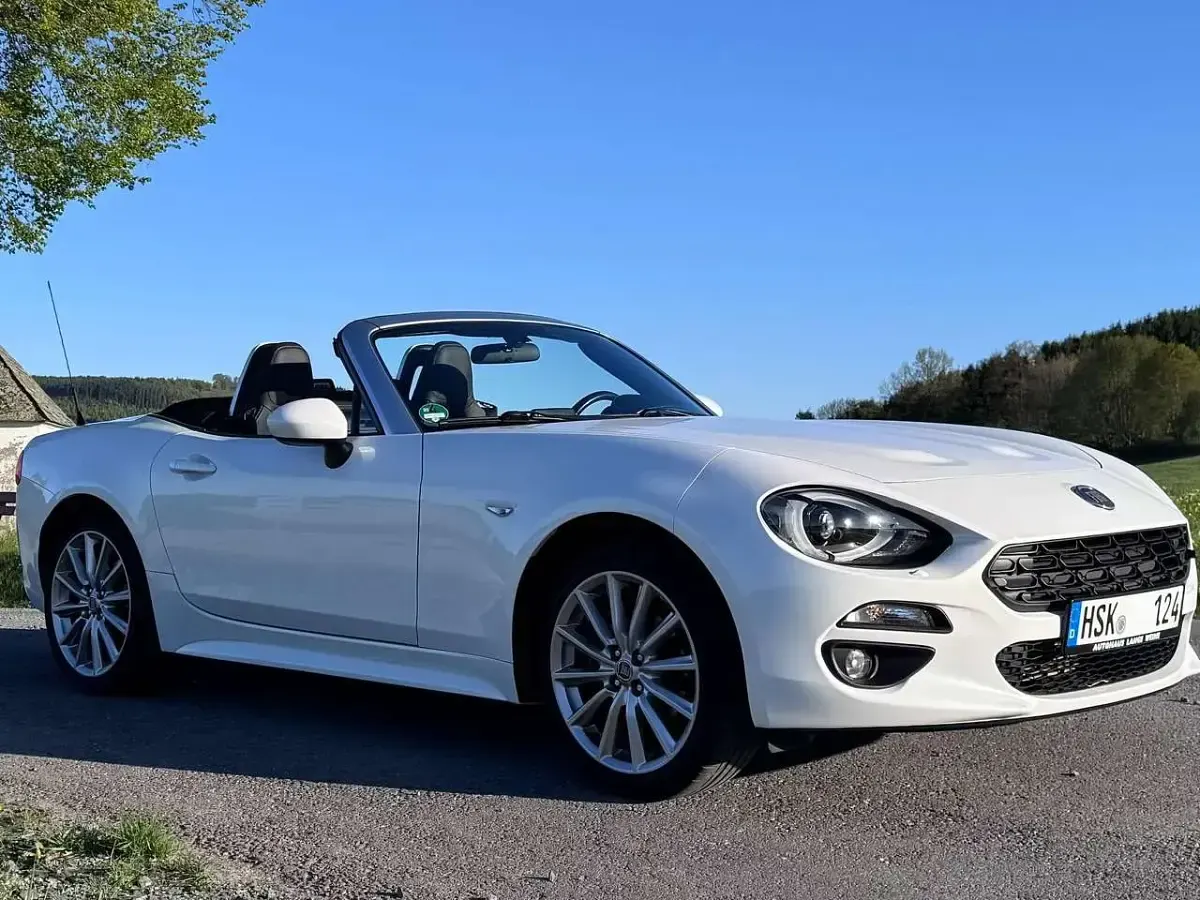 Gebraucht Fiat 124 Spider Lusso 140 PS (102 kW) 2019 Weiß Cabrio