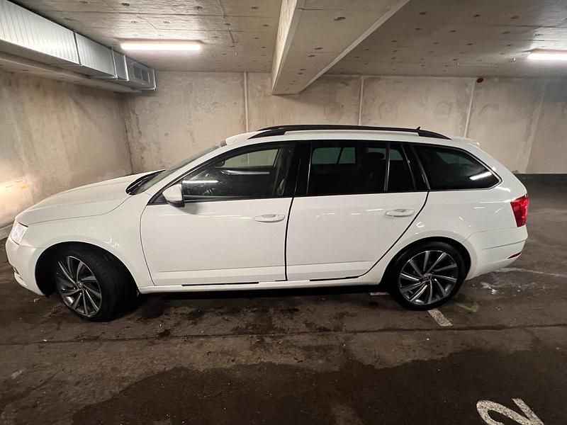 Gebraucht Skoda Octavia 150 PS (110 kW) 2019 Weiß Kombi
