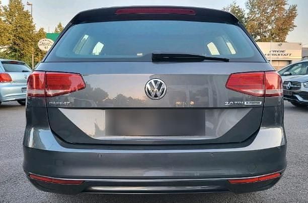Gebraucht VW Passat 150 PS (110 kW) 2017 Grau Kombi