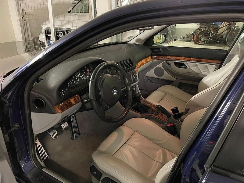 Gebraucht BMW 540 Sport Line 286 PS (210 kW) 1996 Blau Limousine