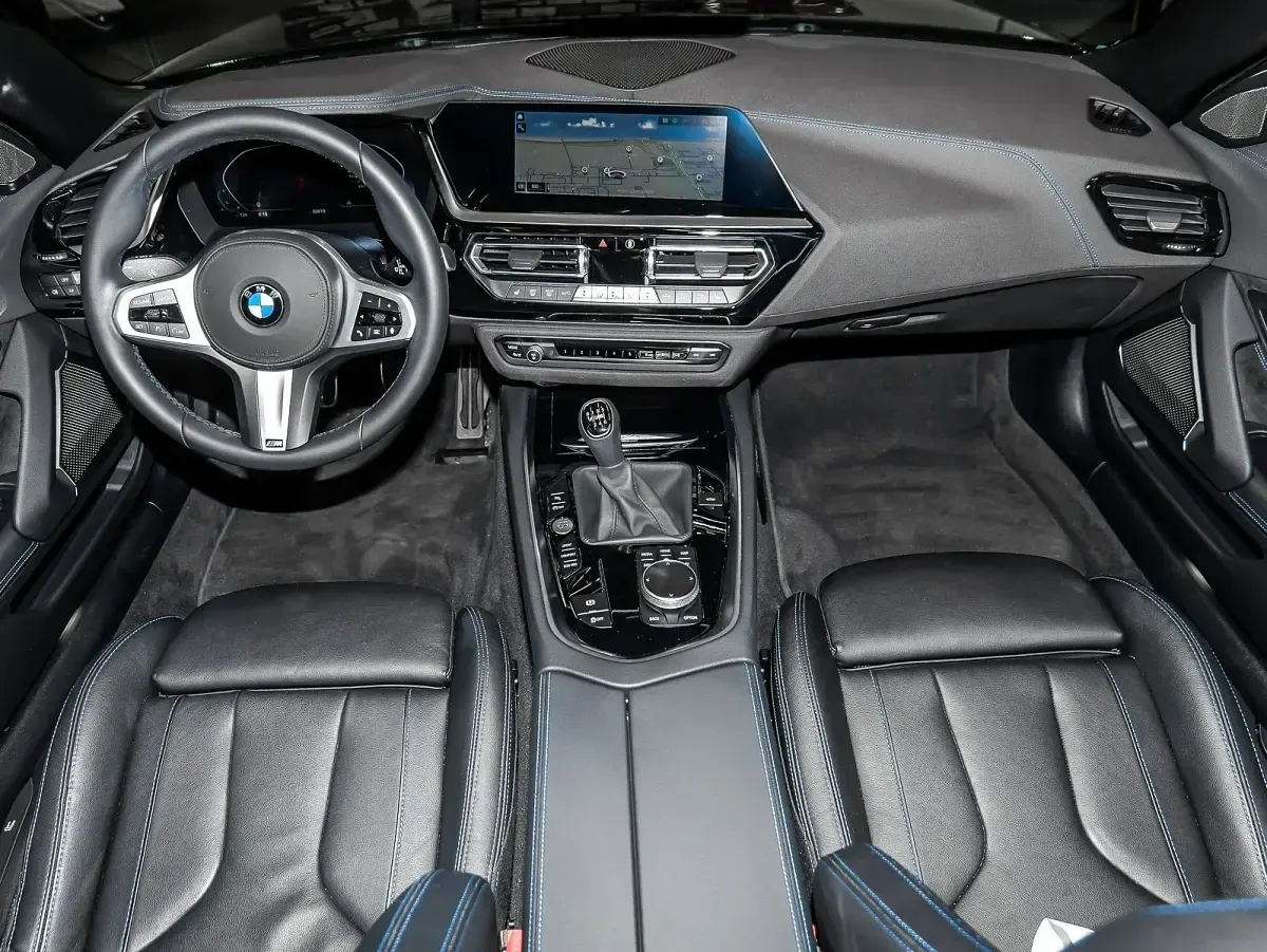 Gebraucht BMW Z4 M Sport 197 PS (144 kW) 2025 Schwarz Cabrio