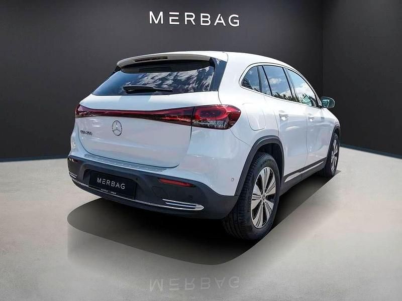 Gebraucht Mercedes EQA250 Progressive 139 kW (190 PS) 2023 Polarweiß SUV