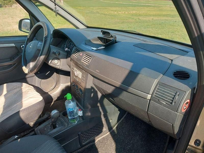 Gebraucht Opel Meriva 105 PS (77 kW) 2006 Gold Van / Kleinbus