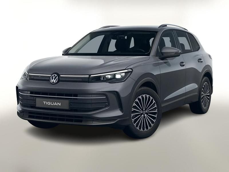 Neu VW Tiguan Comfortline 150 PS (110 kW) 2025 Dolphin grey metallic dolphin grey metallic SUV