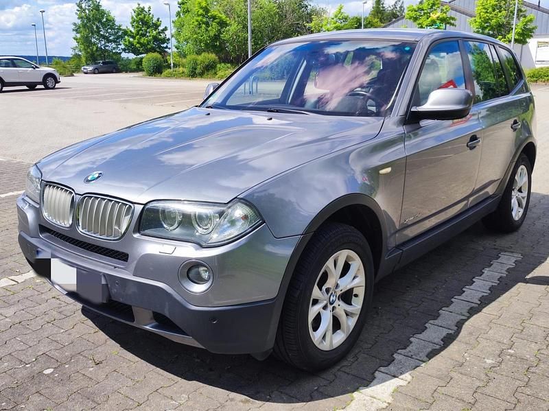 Grau Gebraucht 2010 BMW X3 SUV | 4.500 € - Bild 1/4