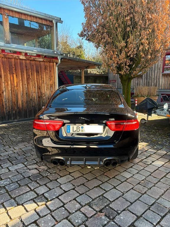 Gebraucht Jaguar XE S 381 PS (280 kW) 2016 Schwarz Limousine