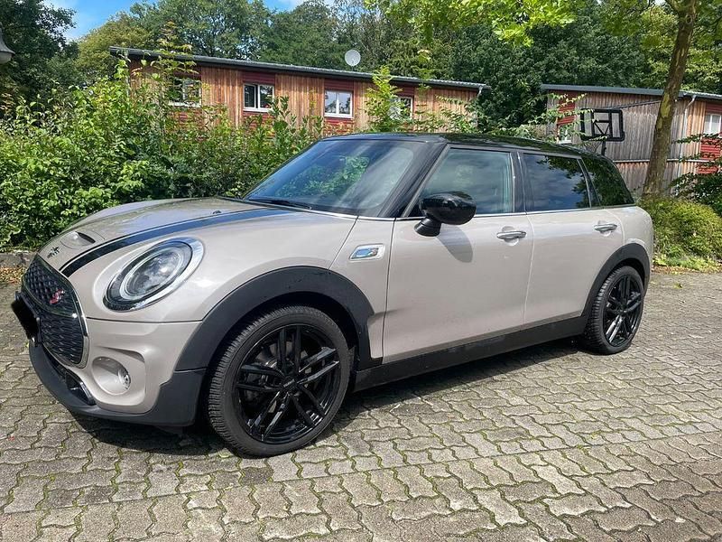 Grau Gebraucht 2020 Mini Cooper S Clubman Kombi | 27.900 € (Fairer Preis) - Bild 1/4