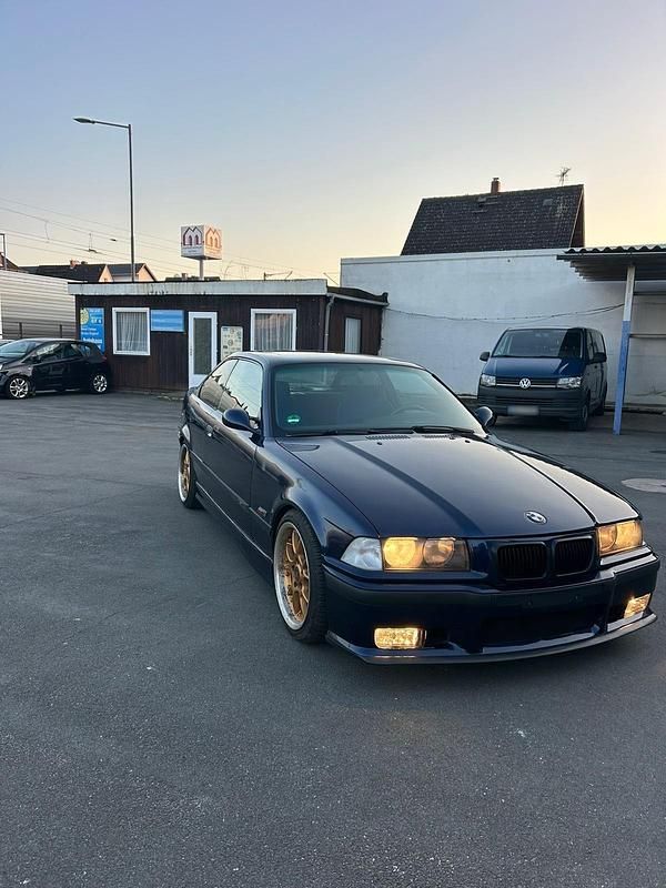 Gebraucht BMW 325 192 PS (141 kW) 1993 Blau Coupé