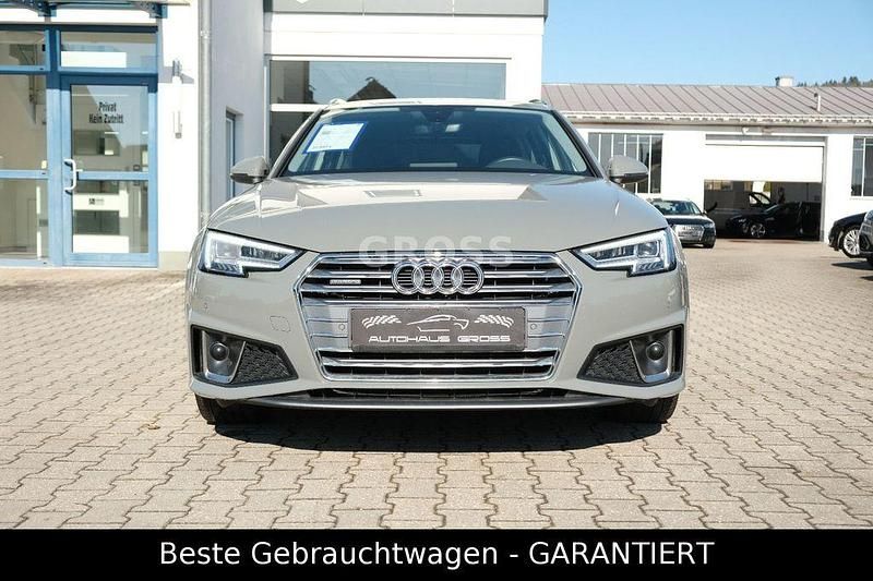 Gebraucht Audi A4 Ambiente 190 PS (139 kW) 2019 Grau Kombi