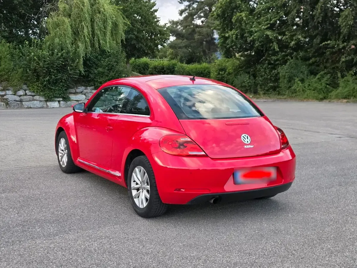Gebraucht VW Beetle 105 PS (77 kW) 2012 Rot Kleinwagen