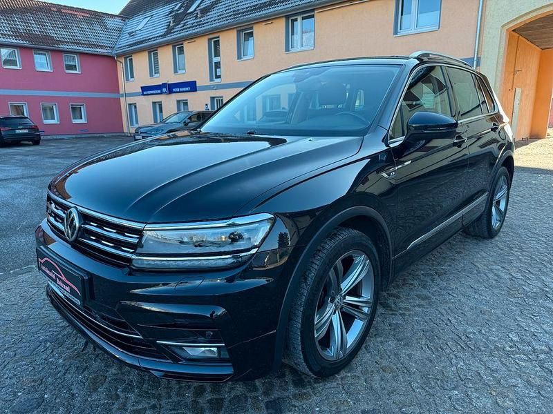 Schwarz Gebraucht 2017 VW Tiguan R-line SUV | 21.950 € (Superpreis) - Bild 1/4