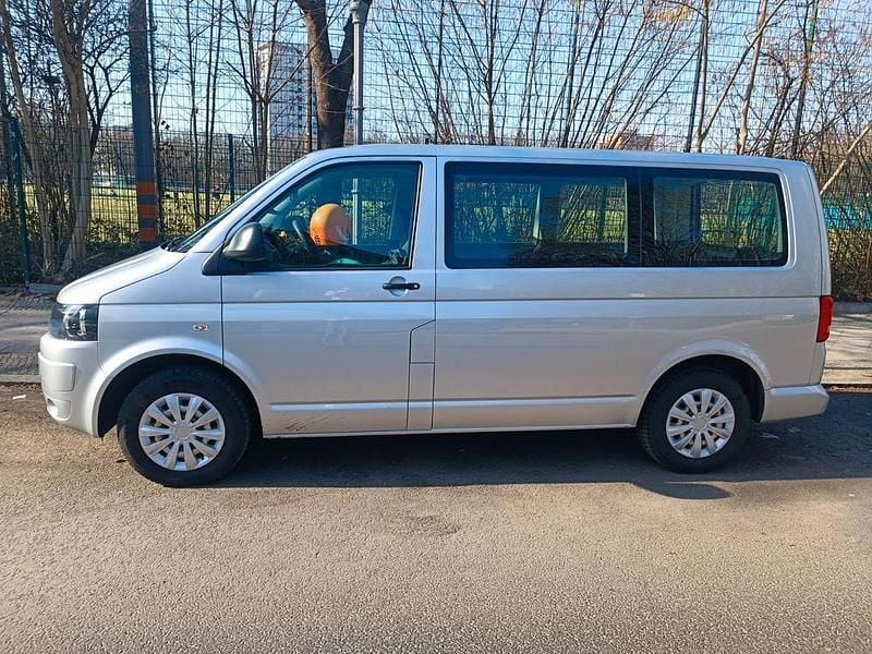 Second-hand VW T5 Startline 140 CP (102 kW) 2014 Gri Van