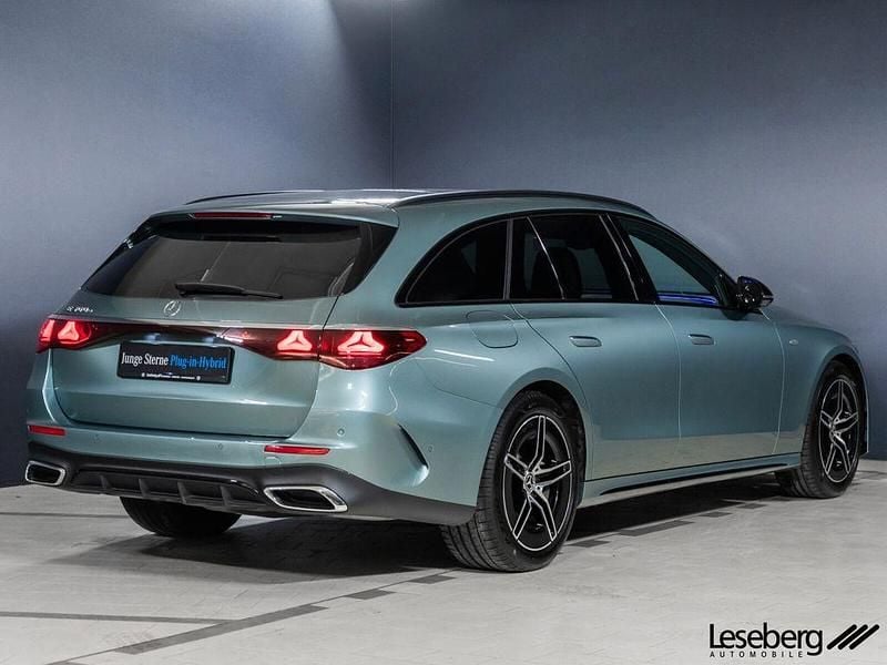 Gebraucht Mercedes E300 AMG 313 PS (230 kW) 2025 Silber Limousine