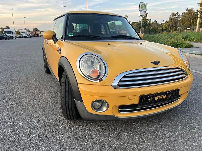 Gelb Gebraucht 2008 Mini ONE Kleinwagen | 3.450 € (Fairer Preis) - Bild 1/4